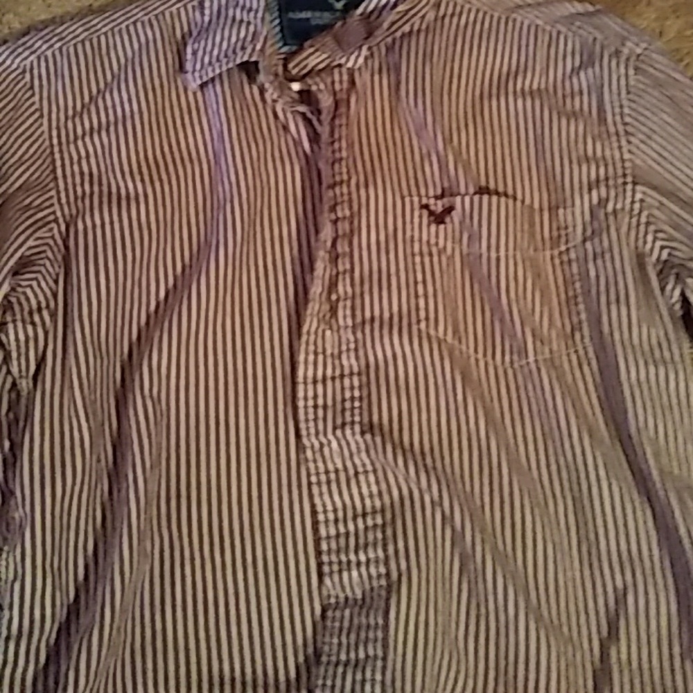 American eagle button down